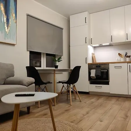 Διαμέρισμα Stylish 2-room Close To Center *