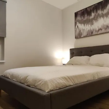 Stylish 2-room Close To Center Διαμέρισμα *